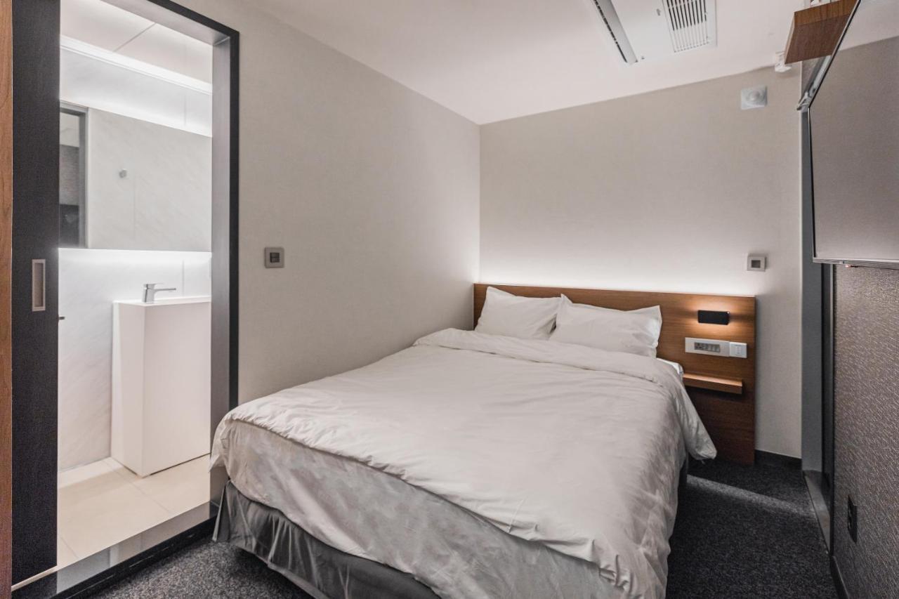 Pillowsopher Hongdae Сеул Экстерьер фото