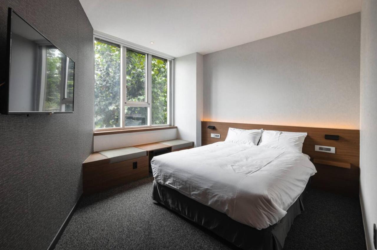 Pillowsopher Hongdae Сеул Экстерьер фото