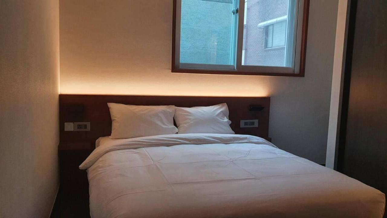 Pillowsopher Hongdae Сеул Экстерьер фото